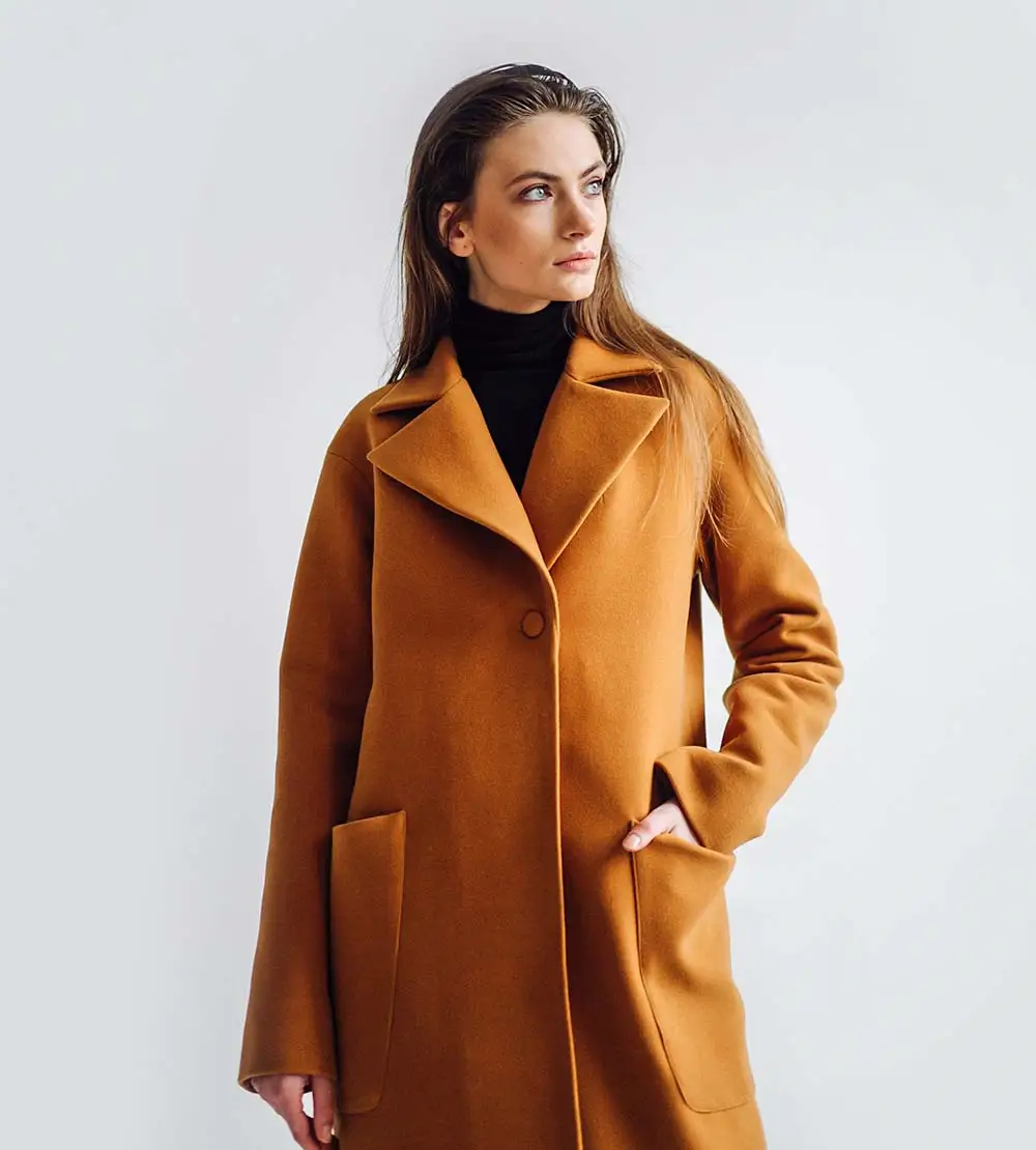 Orange coat - Imagen 2